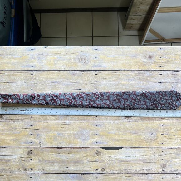 Croft & Barrow One Size Mens Tie Maroon and Gray 56”x 3” - Picture 6 of 11